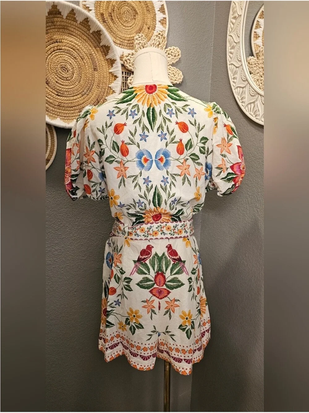 ANTHROPOLOGIE NWT Caroline Constas Cream Floral Embroidered V-Neck Romper